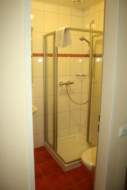 Hotel Posthof Sankt Wendel Quarto foto