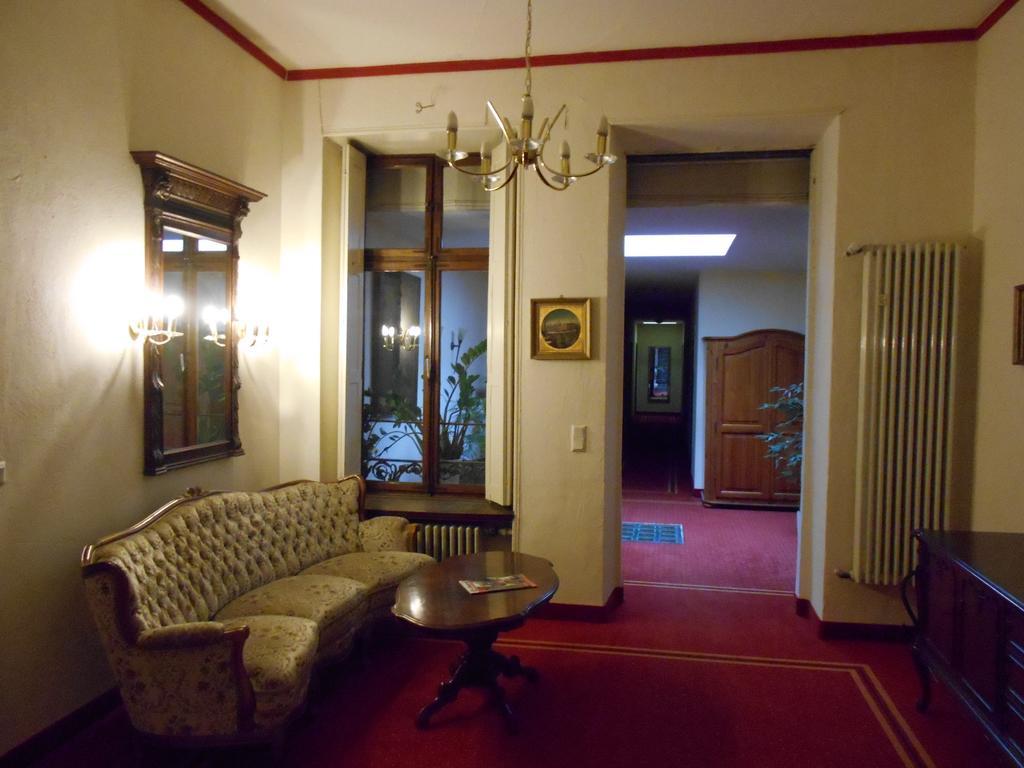 Hotel Posthof Sankt Wendel Exterior foto